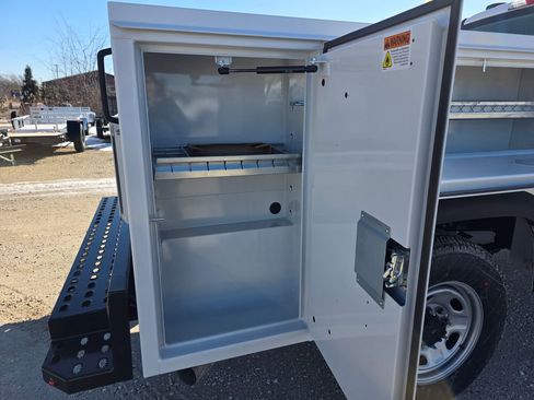 New 2026 Ford F350 XL w/ XL Chrome Package image 19