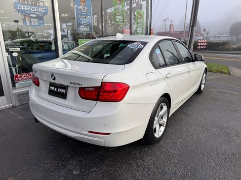 Used 2015 BMW 320i Sedan image 9
