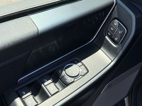Used 2026 Ford F150 Lariat AWD/4WD image 21