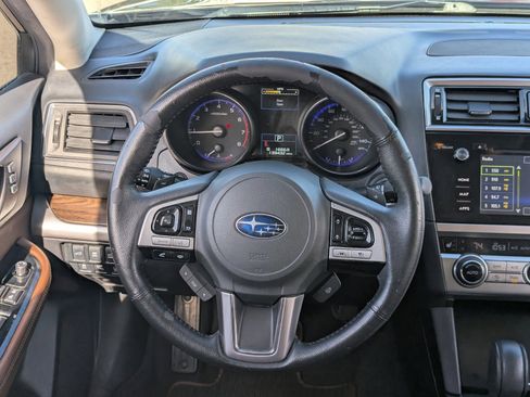 Used 2017 Subaru Outback 2.5i Touring w/ Popular Package #5A image 19