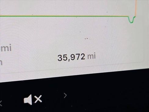 Used 2022 Tesla Model 3 RWD image 11