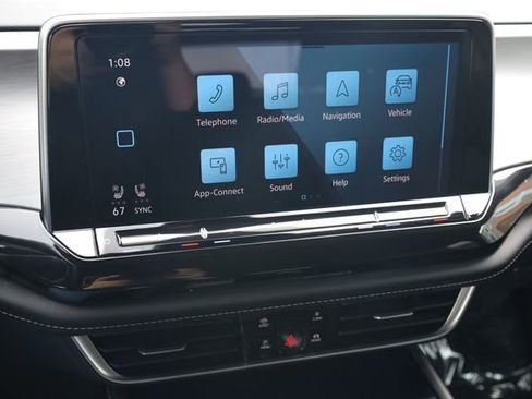 Used 2025 Volkswagen Atlas Cross Sport SE image 17