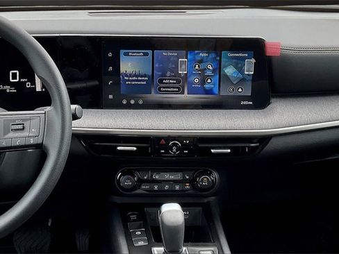 New 2026 Nissan Kicks SV w/ SV Premium Package image 6