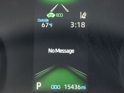 Used 2024 Toyota Sienna LE image 4