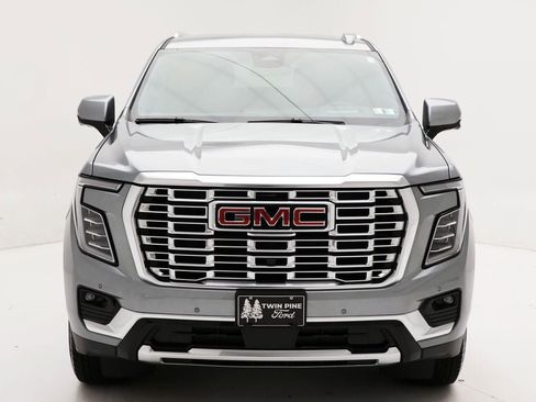 Used 2025 GMC Yukon XL Denali image 5