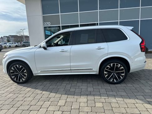 Used 2025 Volvo XC90 B6 Plus image 21