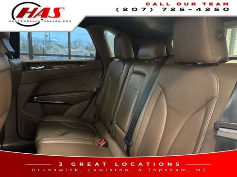 Used 2017 Lincoln MKC Reserve image 10