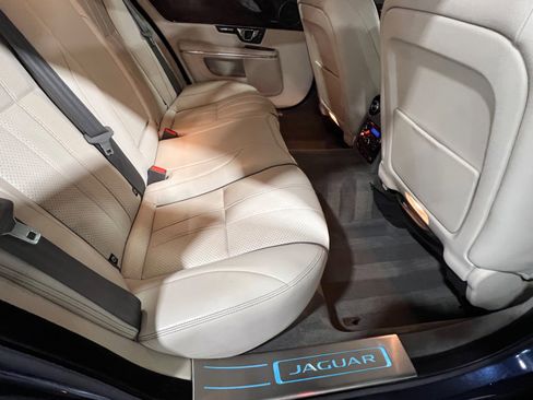 Used 2015 Jaguar XJ L Portfolio RWD image 39
