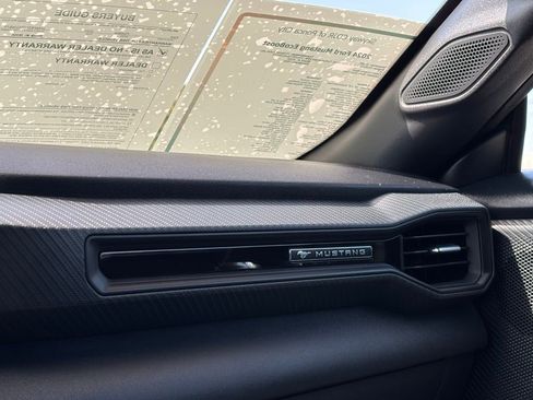 Used 2024 Ford Mustang Coupe image 12