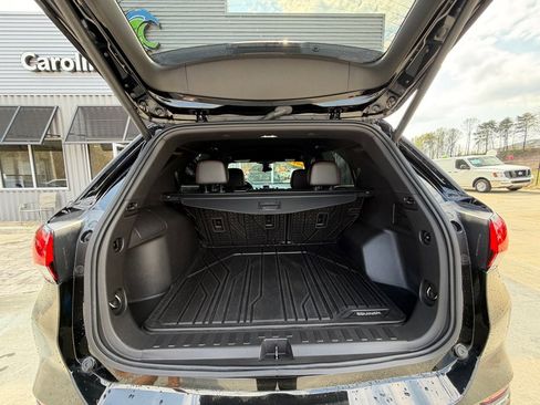 Used 2023 Chevrolet Equinox RS w/ RS Leather Package image 7