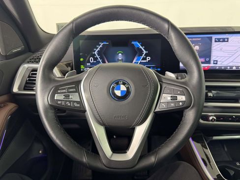 Used 2025 BMW X5 xDrive50e AWD/4WD image 20