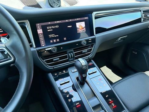 Used 2023 Porsche Macan Turbo AWD/4WD image 28