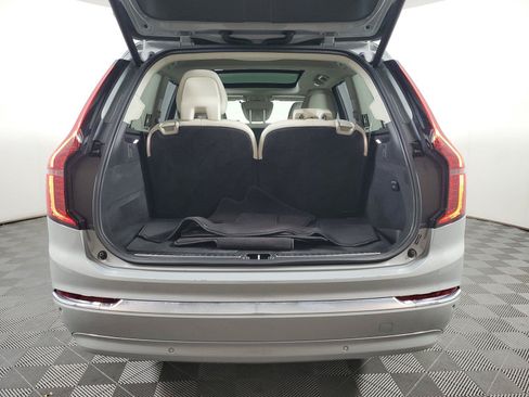 Used 2026 Volvo XC90 B6 Ultra AWD/4WD image 9