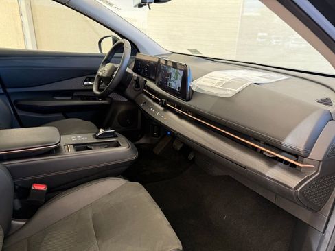 Used 2024 Nissan Ariya FWD image 14