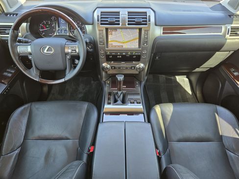 Used 2017 Lexus GX 460 Premium AWD/4WD image 38