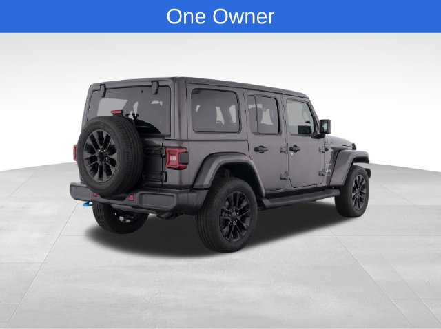 Used 2022 Jeep Wrangler Unlimited Sahara w/ Cold Weather Group AWD/4WD image 4