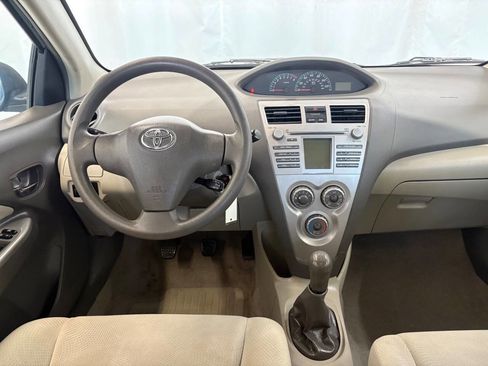 Used 2009 Toyota Yaris Sedan image 13