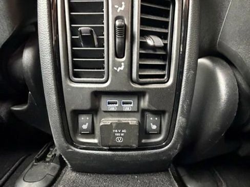 Used 2025 Dodge Durango GT AWD/4WD image 25