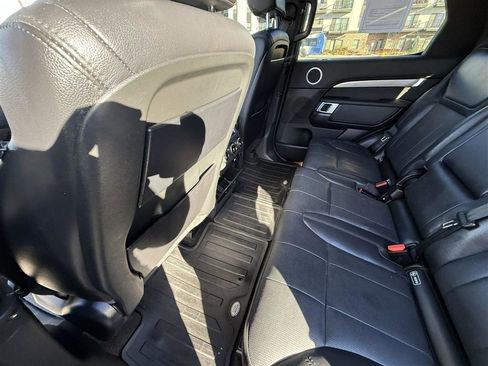 Used 2020 Land Rover Discovery Landmark AWD/4WD image 21