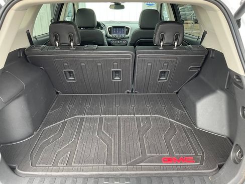 Used 2020 GMC Terrain Denali w/ Denali Premium Package AWD/4WD image 23