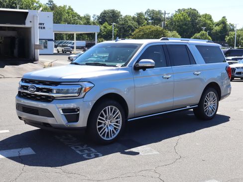 Used 2024 Ford Expedition Max Limited AWD/4WD image 5