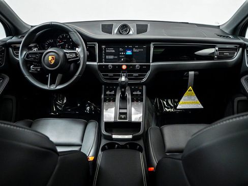 New 2026 Porsche Macan image 21