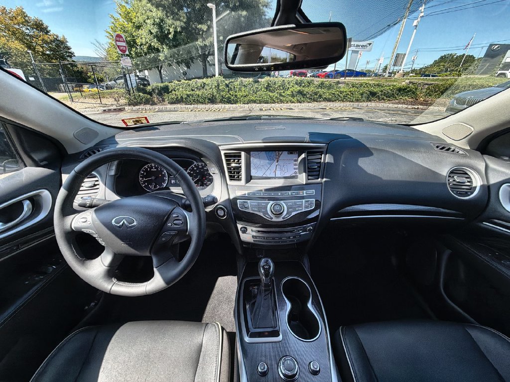 Used 2019 INFINITI QX60 Luxe w/ Essential Package AWD/4WD image 18