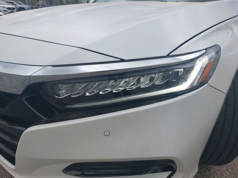 Used 2020 Honda Accord Touring image 32
