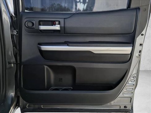 Used 2014 Toyota Tundra SR5 image 15