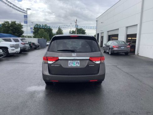Used 2016 Honda Odyssey SE image 4