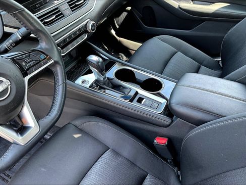 Certified 2023 Nissan Altima 2.5 SV w/ SV Premium Package AWD/4WD image 20
