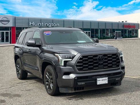 Used 2024 Toyota Sequoia Platinum AWD/4WD image 2