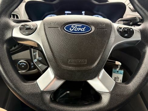 Used 2023 Ford Transit Connect XLT image 35