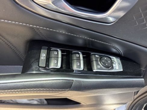 Used 2023 Kia Sorento SX AWD/4WD image 21
