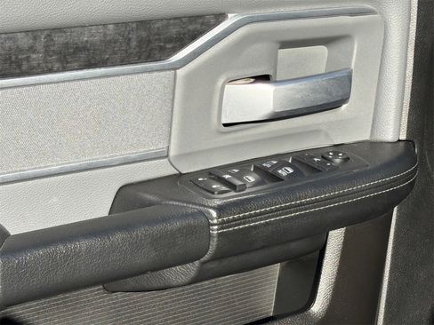 Used 2019 RAM 2500 Big Horn image 17