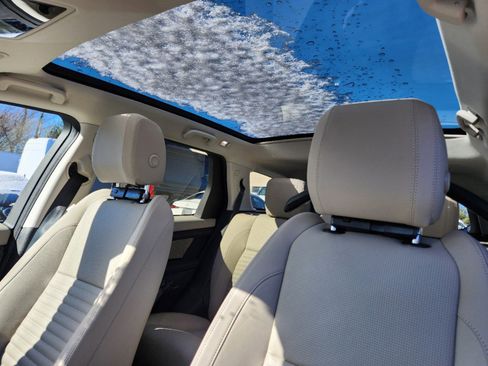 Certified 2024 Land Rover Discovery Sport S image 12