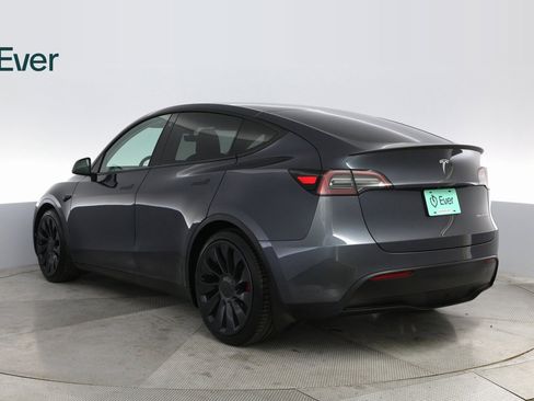 Used 2021 Tesla Model Y Performance image 14