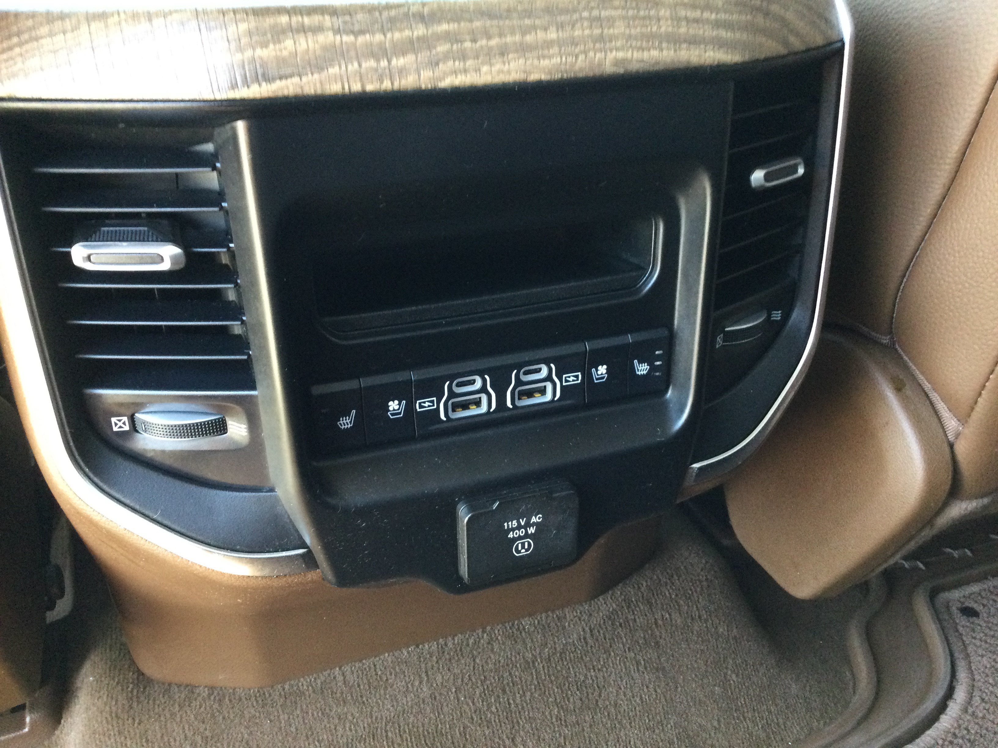 Used 2023 RAM 1500 Limited AWD/4WD image 12
