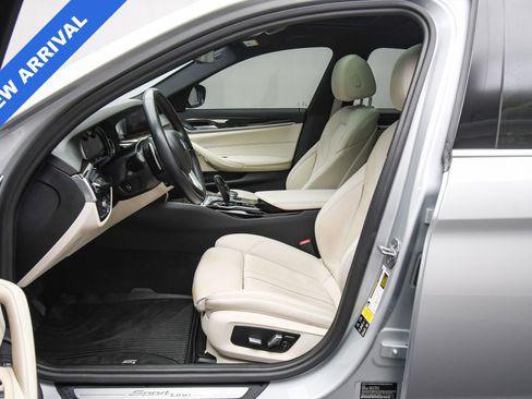 Used 2019 BMW 540i xDrive 540i xDrive image 19