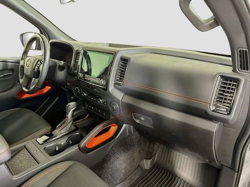 Used 2024 Nissan Frontier PRO-4X w/ Pro Convenience Package AWD/4WD image 30