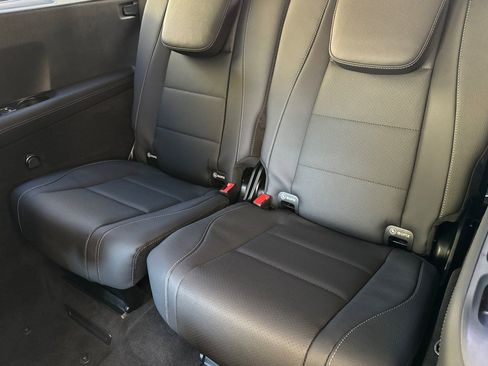 New 2026 Mercedes-Benz GLS 450 4MATIC image 38