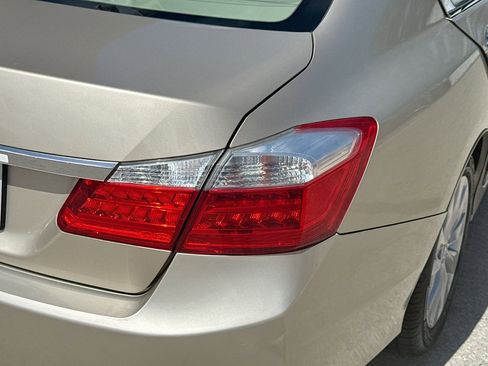 Used 2015 Honda Accord EX-L image 27