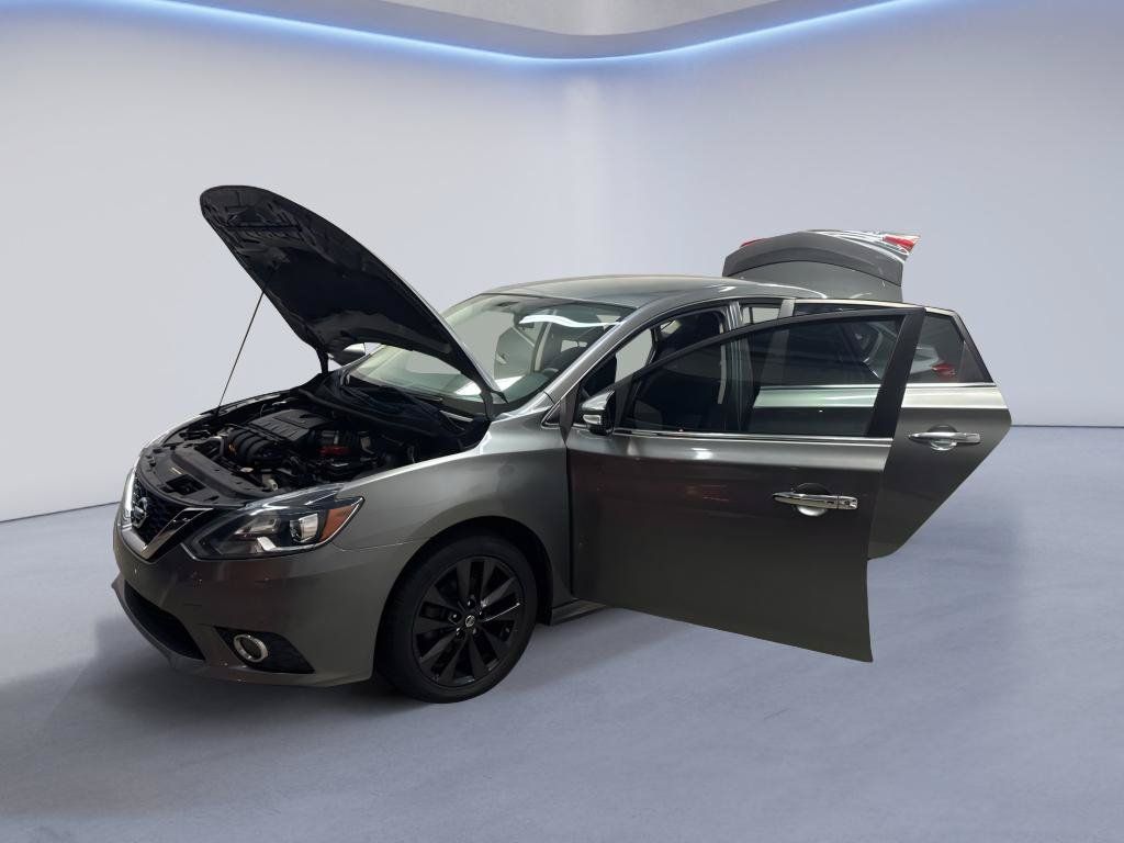 Used 2016 Nissan Sentra SR FWD image 11