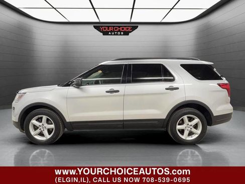 Used 2018 Ford Explorer FWD image 2