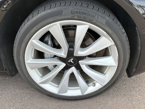 Used 2018 Tesla Model 3 Long Range RWD image 4