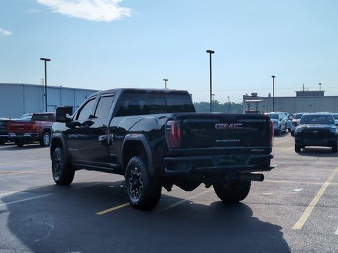 Used 2025 GMC Sierra 2500 AT4X AWD/4WD image 3