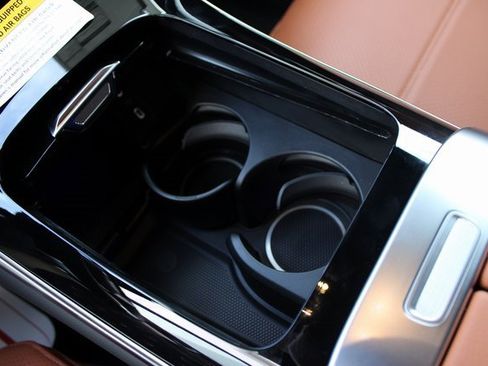 New 2025 Mercedes-Benz GLC 350e 4MATIC image 26