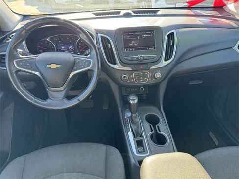 Certified 2019 Chevrolet Equinox LT image 9