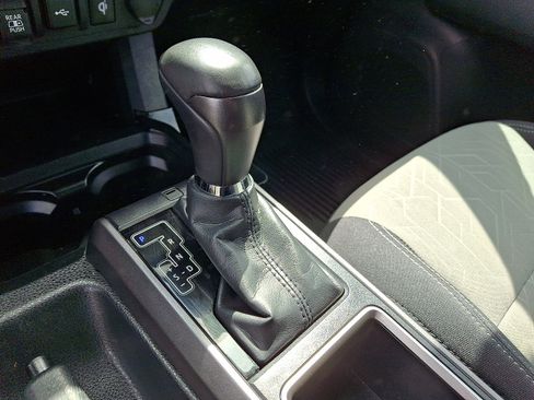 Used 2023 Toyota Tacoma TRD Off-Road image 15