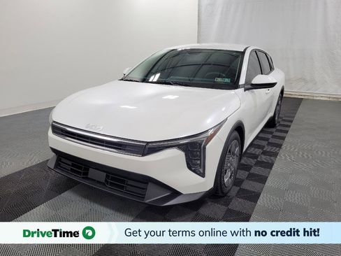 Used 2025 Kia K4 LX image 1